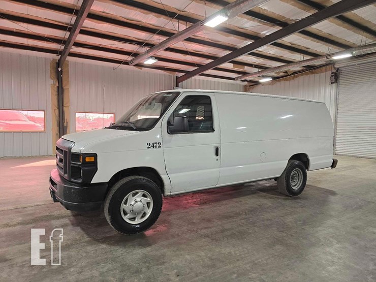 2012-ford-e250-image-1