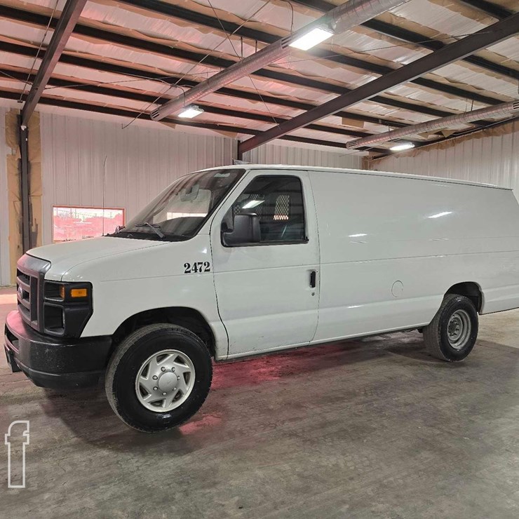 2012 FORD E250