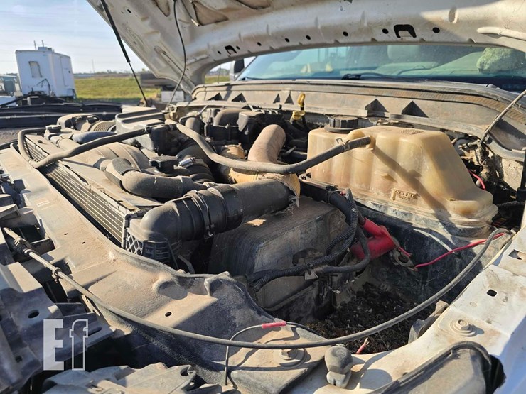 2012-ford-f550-image-15