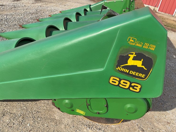 john-deere-693-image-24