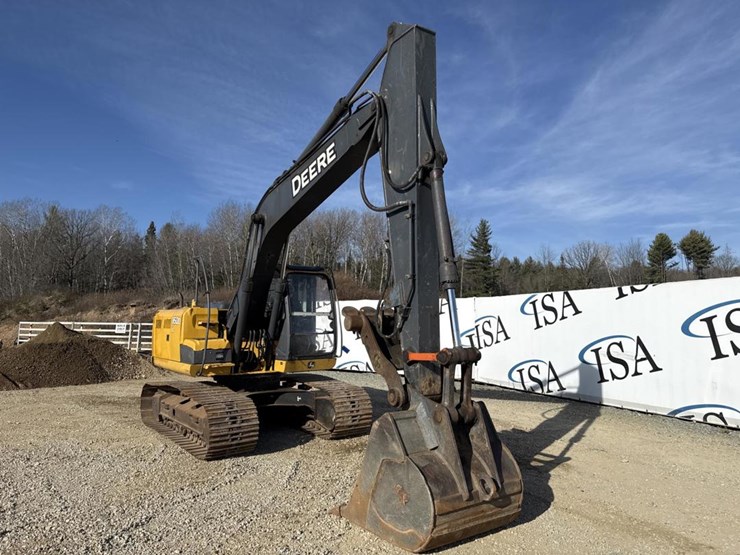 2012-deere-160d-lc-image-7