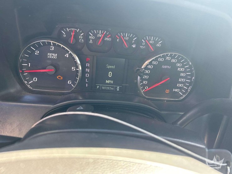 2018-chevrolet-silverado-2500hd-image-12