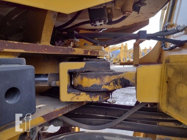 2006-caterpillar-930g-image-27