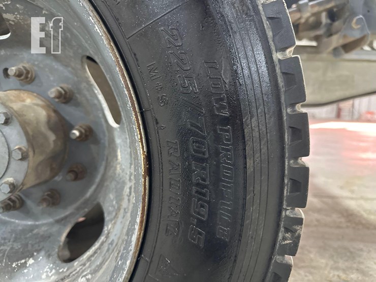 2015-ford-f550-image-28