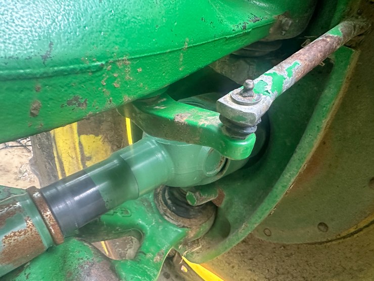 2010-john-deere-8345r-image-18