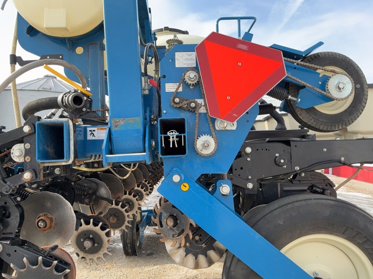 kinze-3600-image-37