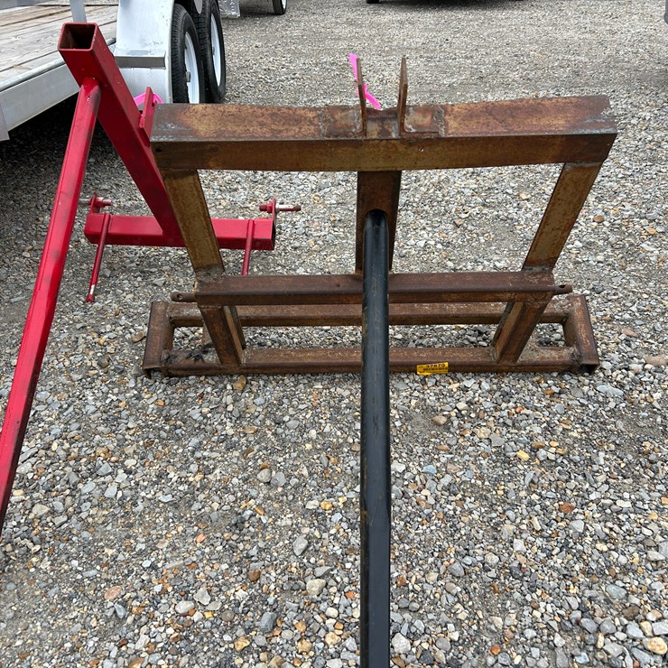 #37879 • 44” Hay spear