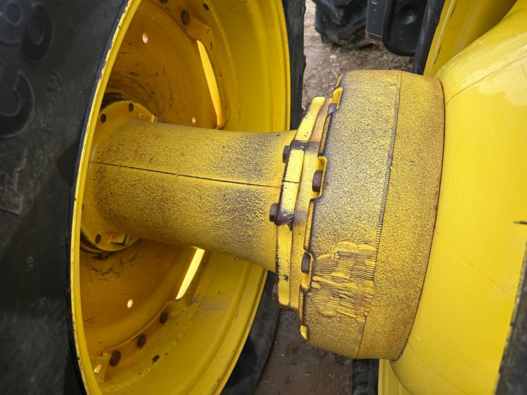 2010-john-deere-8345r-image-24