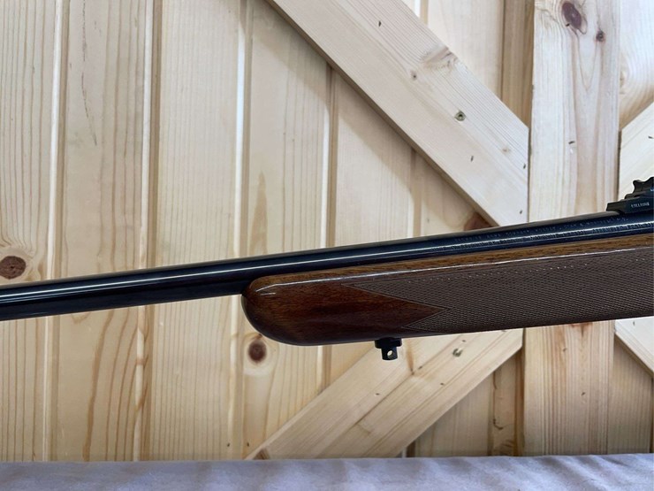 browning-bar-.300-win.-mag.-semiauto-rifle-image-11