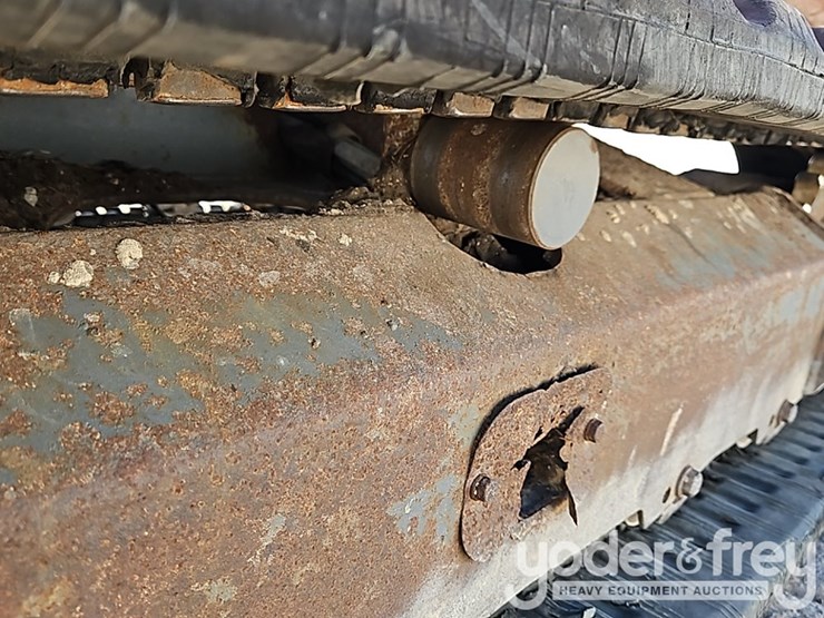 2019-takeuchi-tb235-image-22