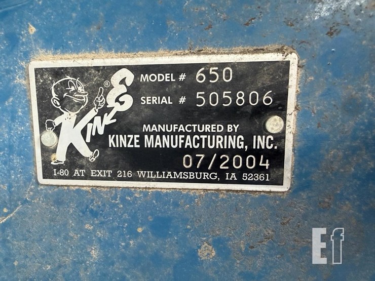 2004-kinze-650-image-12