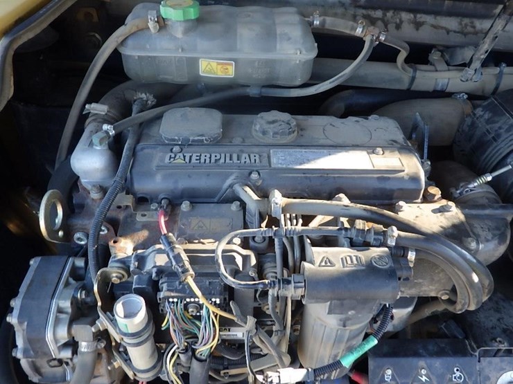 caterpillar-th560b-image-22