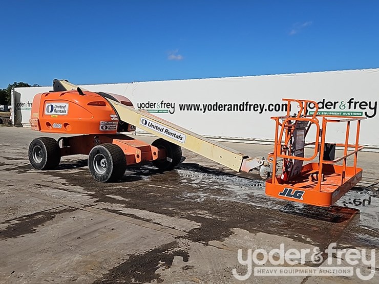 2013-jlg-400s-image-7