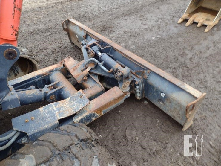 2012-kubota-kx121-3-image-22