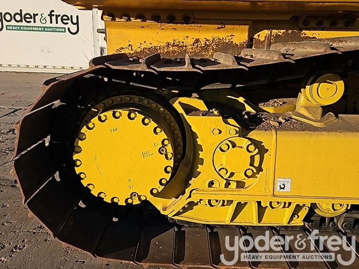 2022-komatsu-d61px-24-image-9