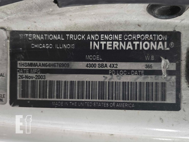 2004-international-durastar-4300-image-37