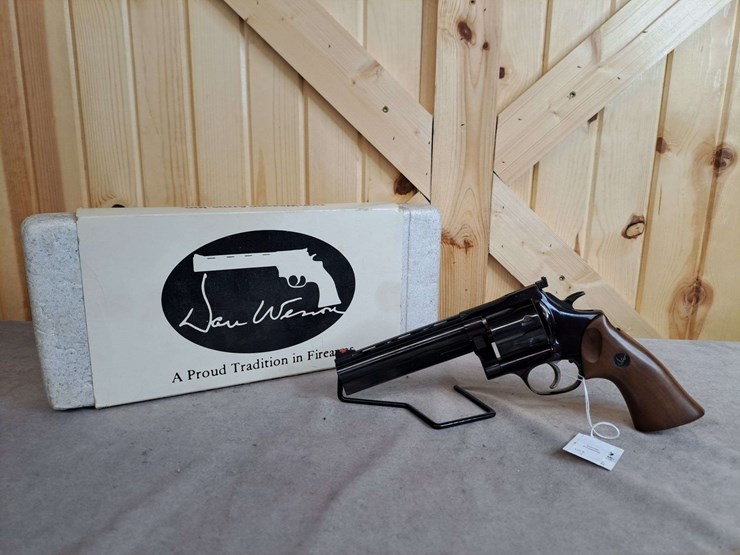 dan-wesson-model-44-vh-.44-magnum-da-revolver-image-1