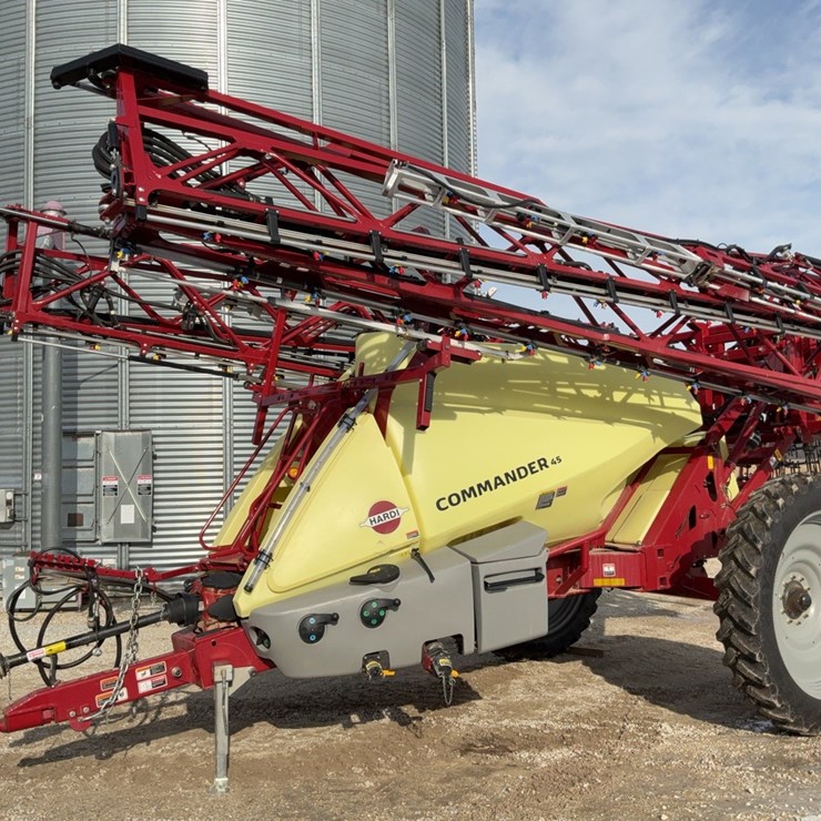 2024 Hardi Commander 45 pull type sprayer