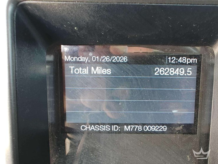 2022-mack-pinnacle-t/a-wet-kit-day-cab-truck-tractor-image-6