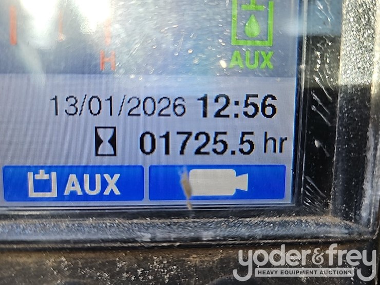 2017-takeuchi-tl12v2-image-28