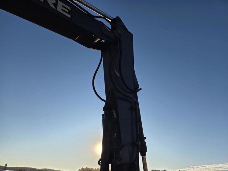 2012-deere-160d-lc-image-19