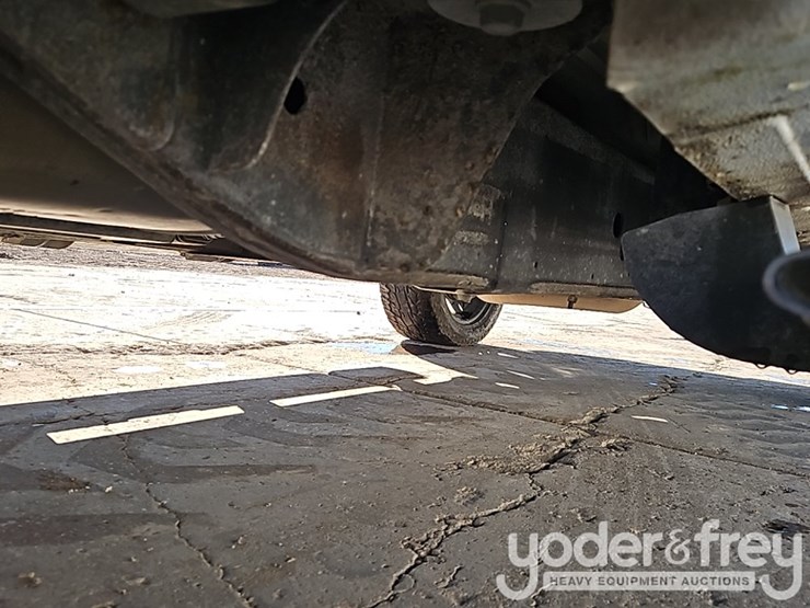 2015-chevrolet-silverado-1500-image-9