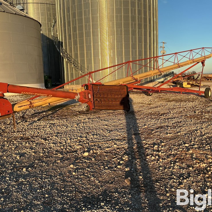 Westfield MK100-91 Swing Hopper Auger