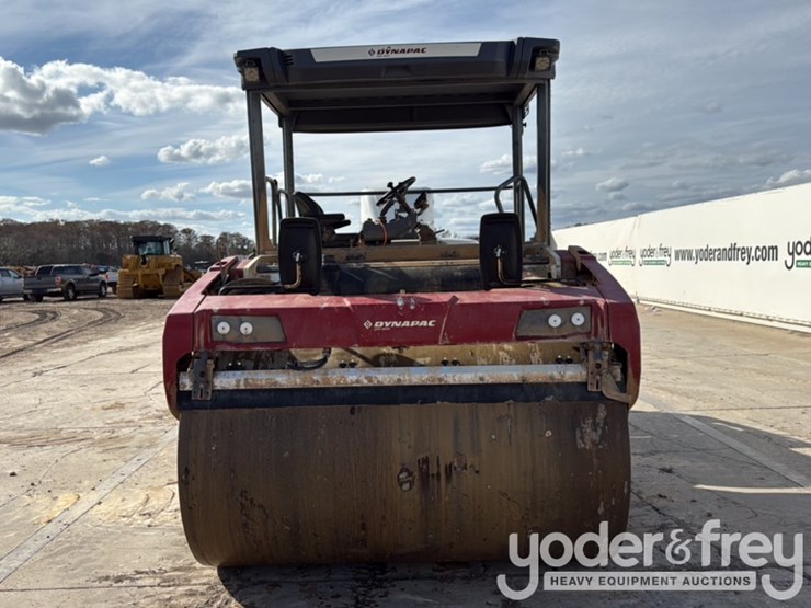 2020-dynapac-cc6200-image-14