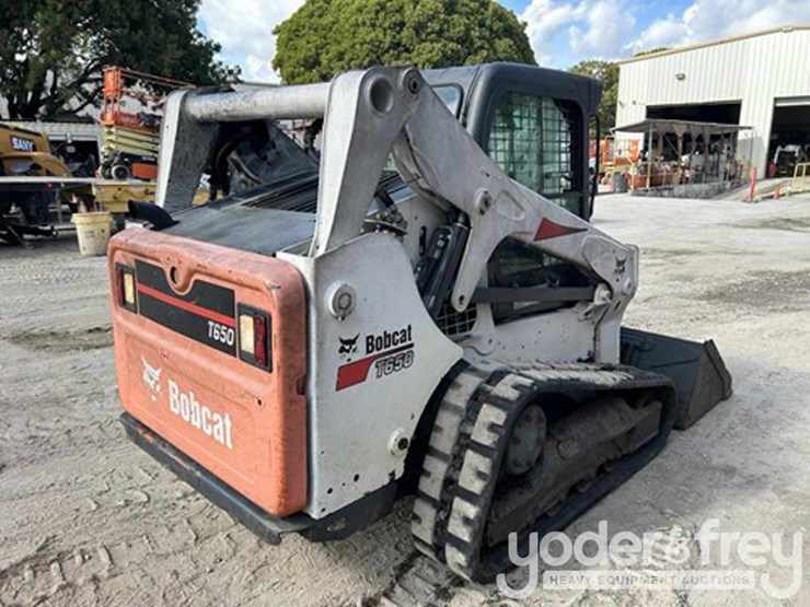 2021-bobcat-t450-image-6