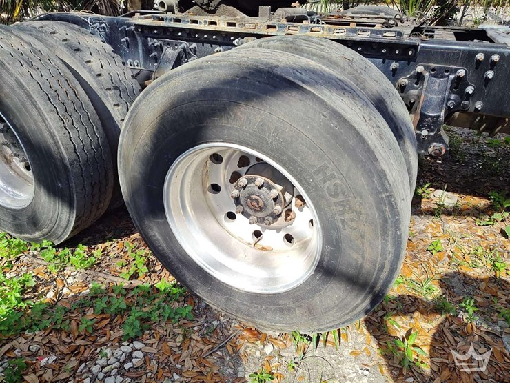 2020-mack-anthem-t/a-wet-kit-day-cab-truck-tractor-image-40