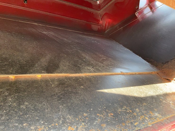 j&m-555-gravity-wagon-image-46