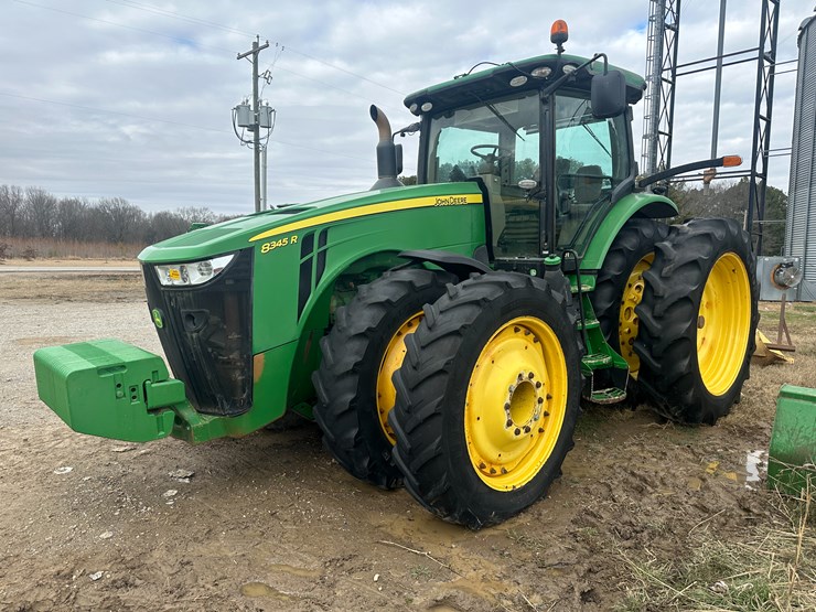 2010-john-deere-8345r-image-1
