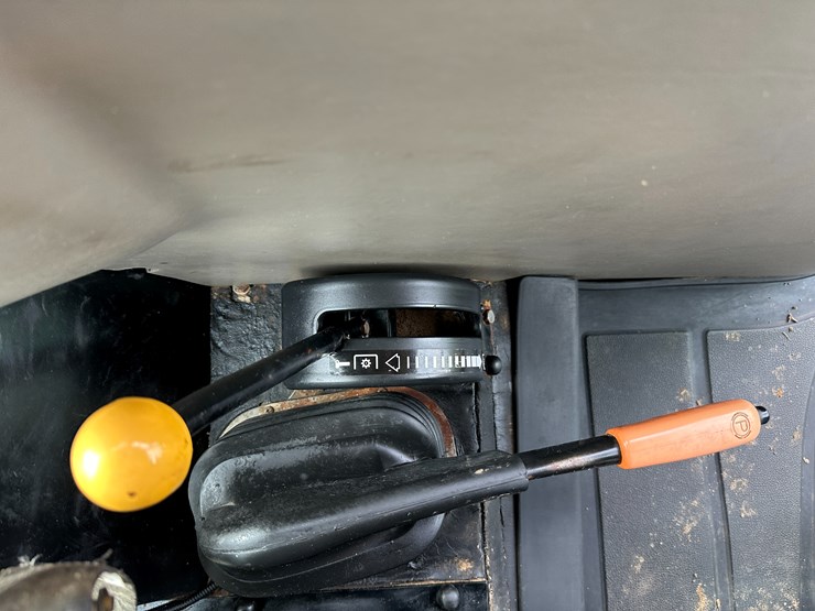 #38413-•-case-125a-mfwd-tractor-image-59