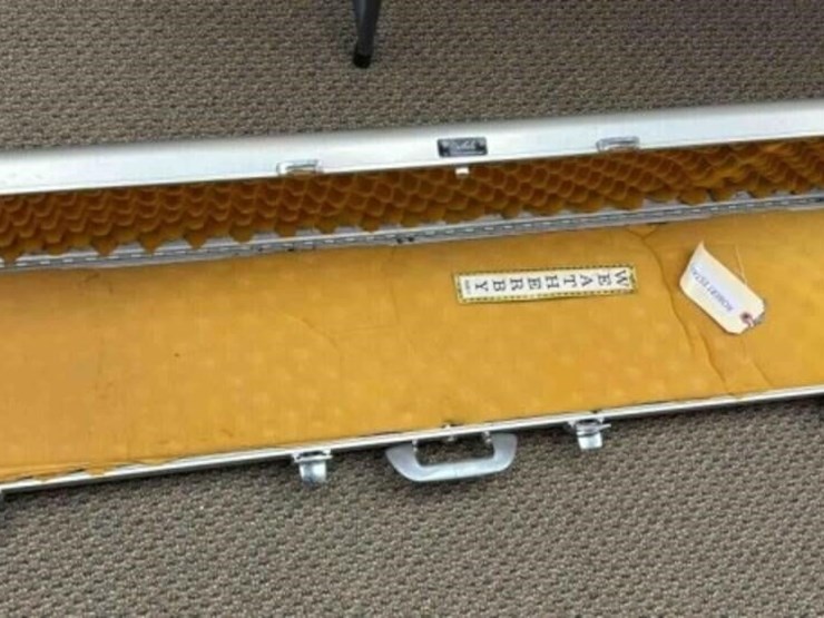 weatherby-mark-v---rifle---1-of-1000-image-17