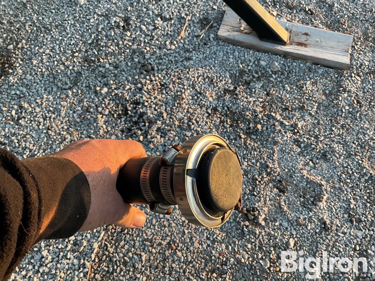 schaben-81’-folding-sprayer-boom-image-18