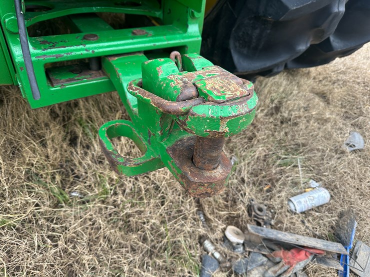 2010-john-deere-8345r-image-28