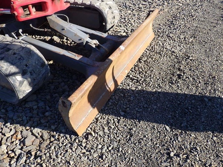 takeuchi-tb260-image-27