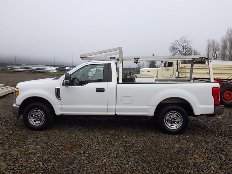2017-ford-f250-image-8
