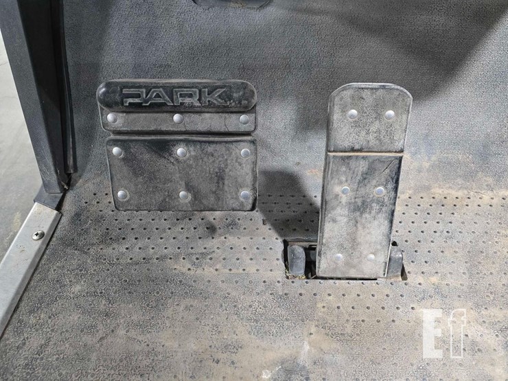 e-z-go-golf-cart-6270-image-11