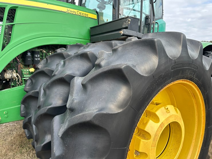 2013-john-deere-9560r-image-8
