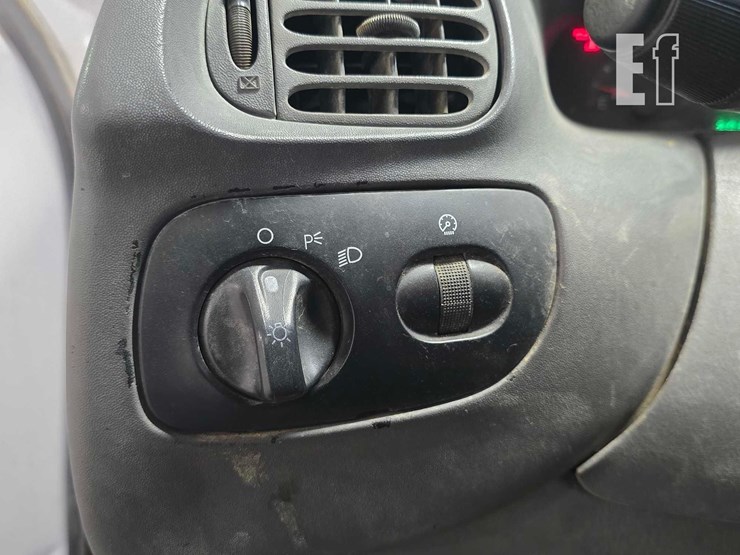 2000-ford-f150-image-16