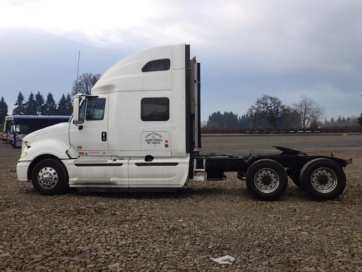 2016-international-prostar-image-8