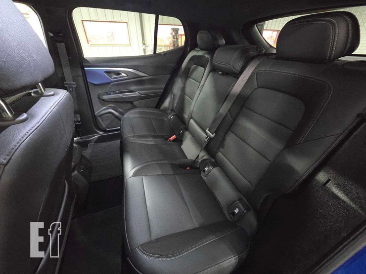 2024-chevrolet-equinox-image-15