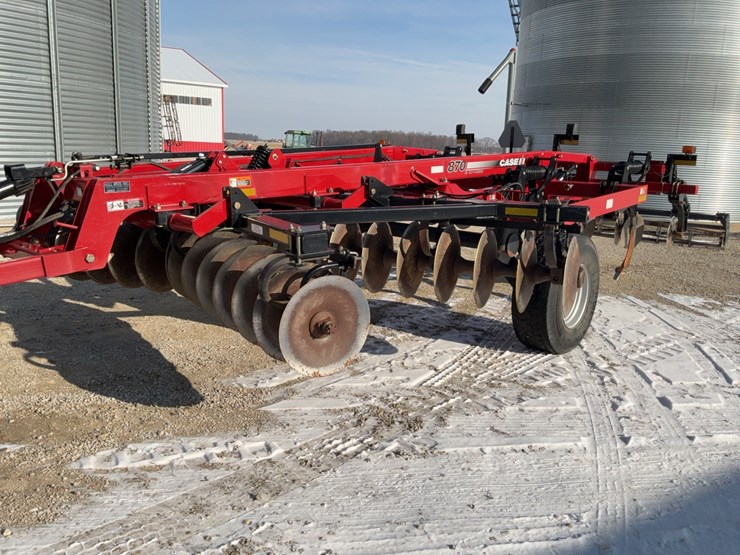 case-ih-870-ecolo-tiger-disc-ripper-image-2
