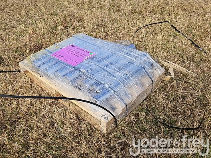 caterpillar-320-image-1