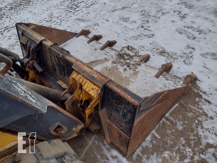 2019-deere-317g-image-17