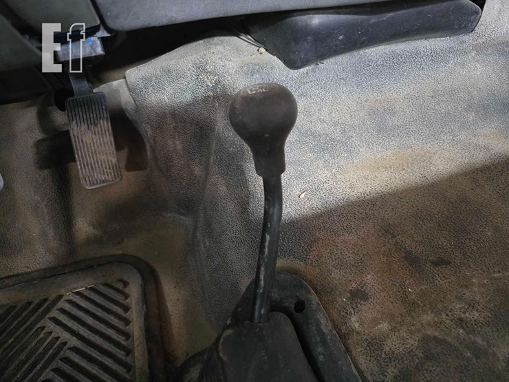 2006-ford-f550-image-15