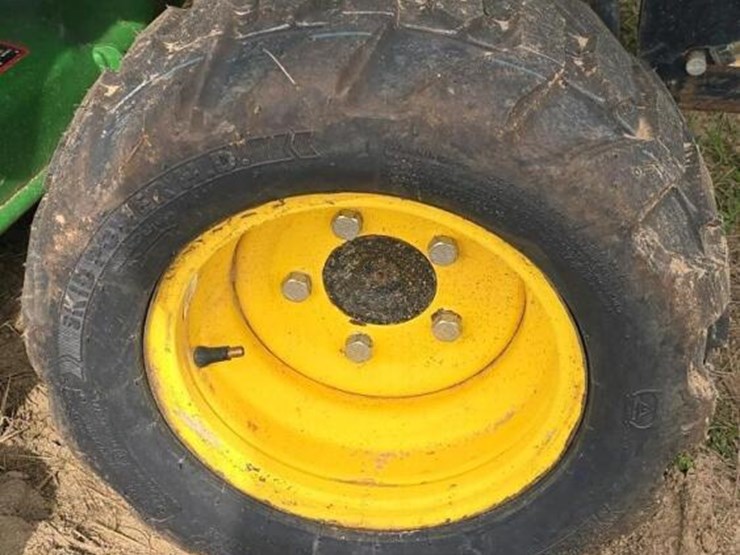 2017-john-deere-1025-image-5