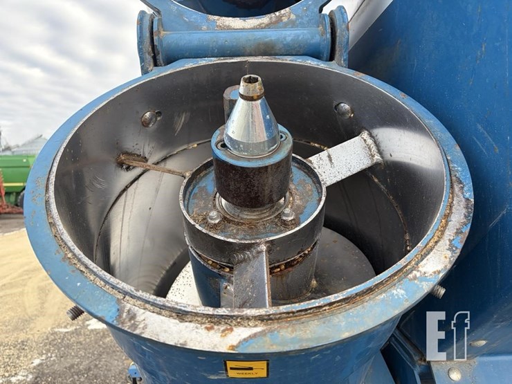 2004-kinze-650-image-6