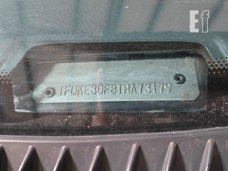 1996-ford-e350-image-30